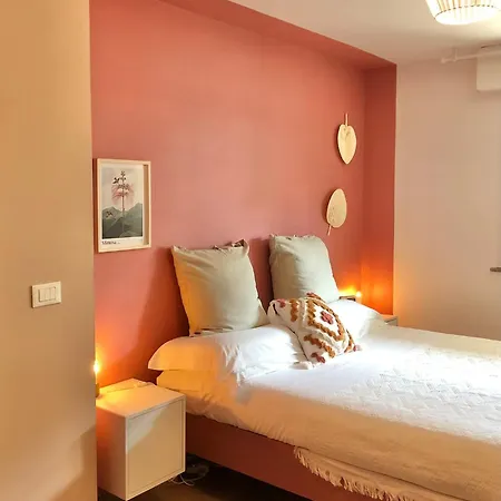 Blue Apricot Con Jacuzzi Apartment